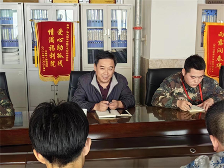 bat365官方官网艺术学院召开学生党员座谈会
