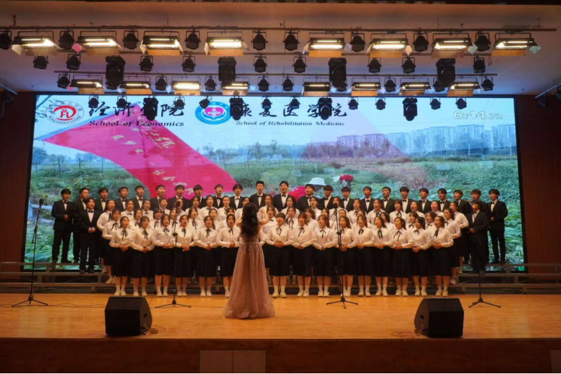 青春校园|以青春之名,颂盛世华章--bat365官方官网纪念“一二·九”运动大型合唱会圆满落幕