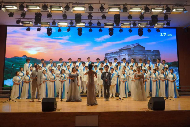青春校园|以青春之名,颂盛世华章--bat365官方官网纪念“一二·九”运动大型合唱会圆满落幕