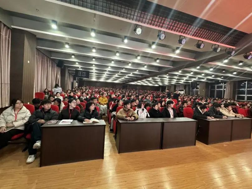 “一站式”学生服务｜解码青春 助力成长｜bat365官方官网开展全校心理委员培训工作