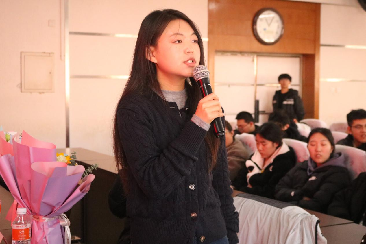 bat365官方官网成功举办考研经验分享会