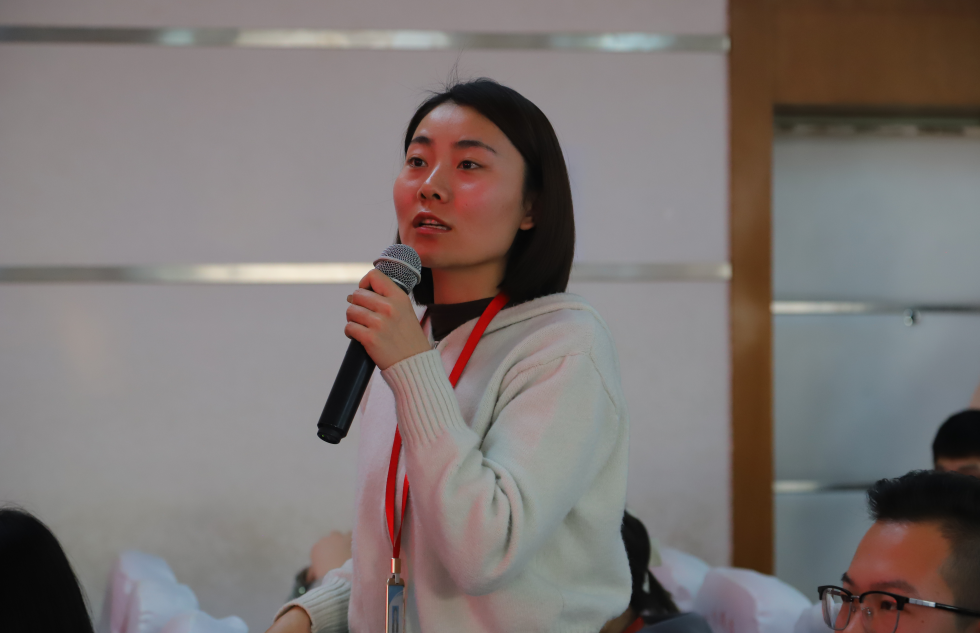 bat365官方官网开展关于“心理普查回访与危机干预要点”培训