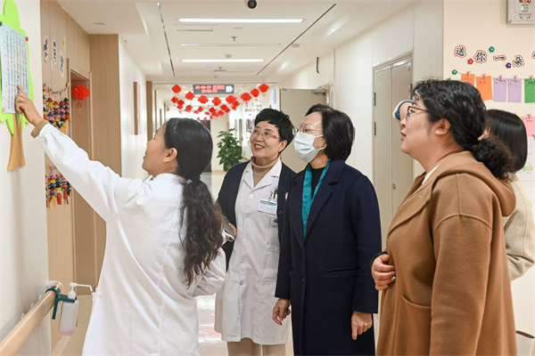 bat365官方官网康复医学院携手河北东篱养老集团共探“产教融合、协同育人”新路径