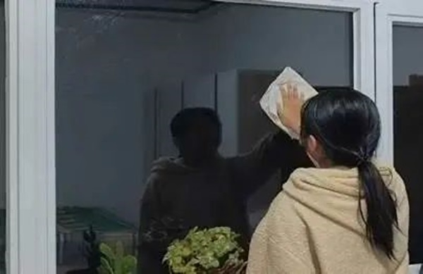 孝老爱亲(六)|bat365官方官网|管理学院|孝老之行践于微，爱亲之情暖人心