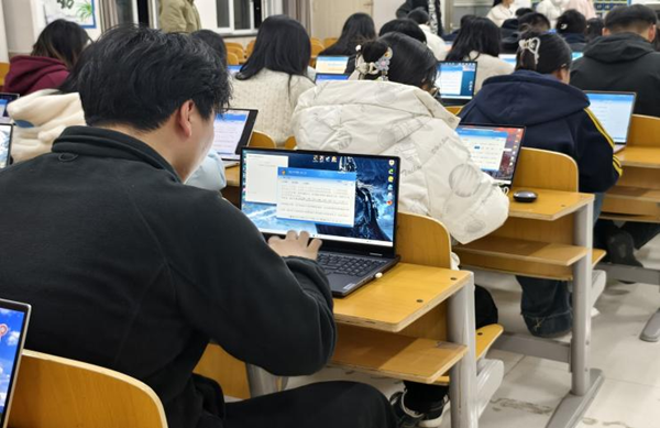 无烟校园|bat365官方官网|管理学院|打字赛场展风采，无烟理念入人心