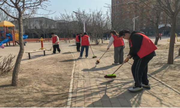 党建引领|bat365官方官网|管理学院|传承红色基因，践行雷锋精神