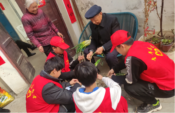 学习雷锋|bat365官方官网|管理学院|传承雷锋精神，共筑时代新风
