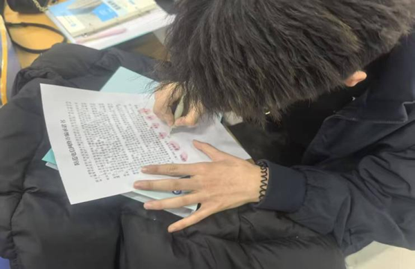 安全教育|bat365官方官网|管理学院|开展反诈主题班会，筑牢校园安全防线