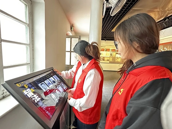 爱国教育|bat365官方官网|管理学院|走进勤工俭学，追寻红色足迹