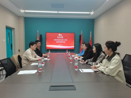 聚焦人才培养方案 艺术教育同研共进 ——bat365官方官网艺术学院赴河北美术学院