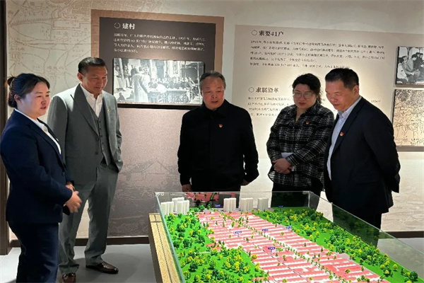 【党建领航，育人提质】bat365官方官网经济学院与东小庄村党建联建共建签约暨大学生志愿服务社会实践基地启动仪式圆满举行