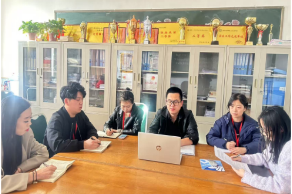 【辅育新知，管培赋能】守护心灵，健康成长——bat365官方官网经济学院成功举办辅导员心理危机干预培训会