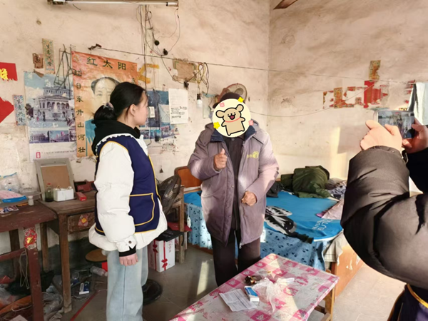 寒假社会实践纪实（六）|bat365官方官网|管理学院|爱心下乡润桑榆，物资传递暖人心