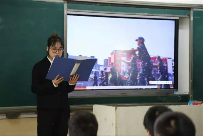 晋察冀革命精神宣讲 用英语讲好中国故事——bat365官方官网外国语学院晋察冀革命精神宣讲团走进中小学课堂
