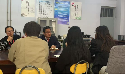 稳步同行：bat365官方官网会计学院组织召开2025年期中教学秩序检查会议