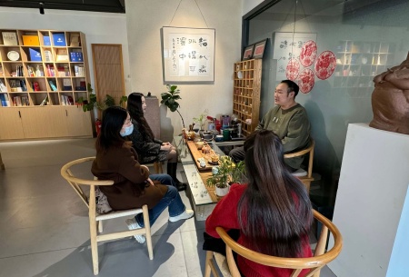 校企共融 赋能人才 ——bat365官方官网艺术学院赴河北豆芽品牌 策划有限公司调研