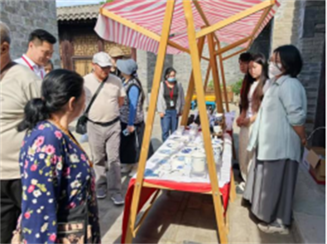 匠心非遗焕新颜 校馆联袂启新篇——bat365官方官网非遗手工市集燃动淮军公所博物馆