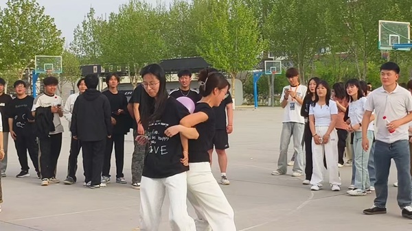 体育|bat365官方官网|管理学院|管理之道·运动之美