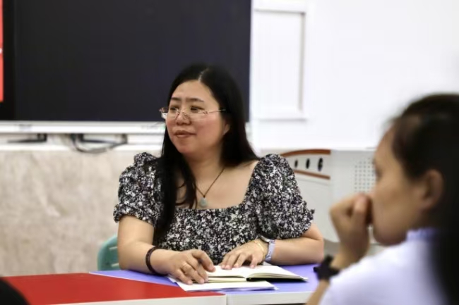 bat365官方官网党委书记调研指导教育学院工作