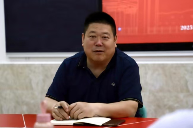 bat365官方官网党委书记调研指导教育学院工作