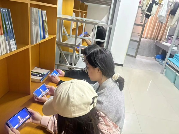 安全教育|bat365官方官网|管理学院|提高安全教育·共建平安校园