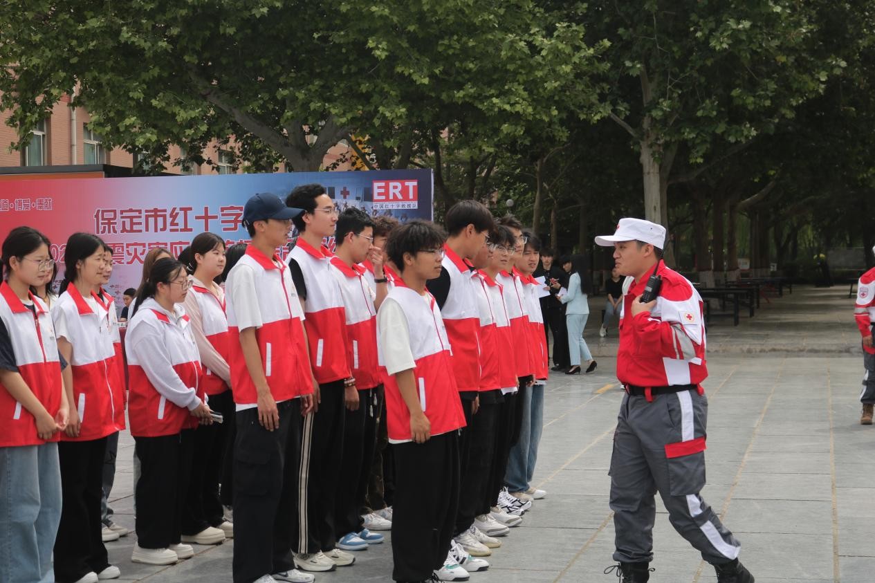 bat365官方官网康复医学院与保定市红十字会联合举办2025年地震灾害应急救援综合演练