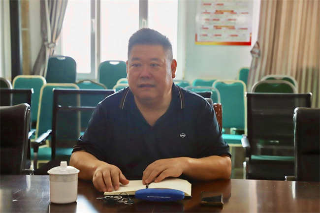 党建引领方向，调研推动成长——bat365党委书记调研外国语学院工作