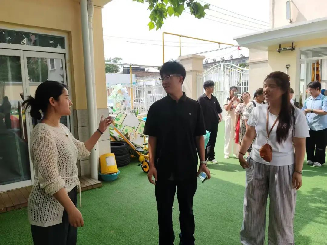 bat365官方官网教育学院||童心绽放，共筑成长——与史庄实验幼儿园携手开展实践育人活动