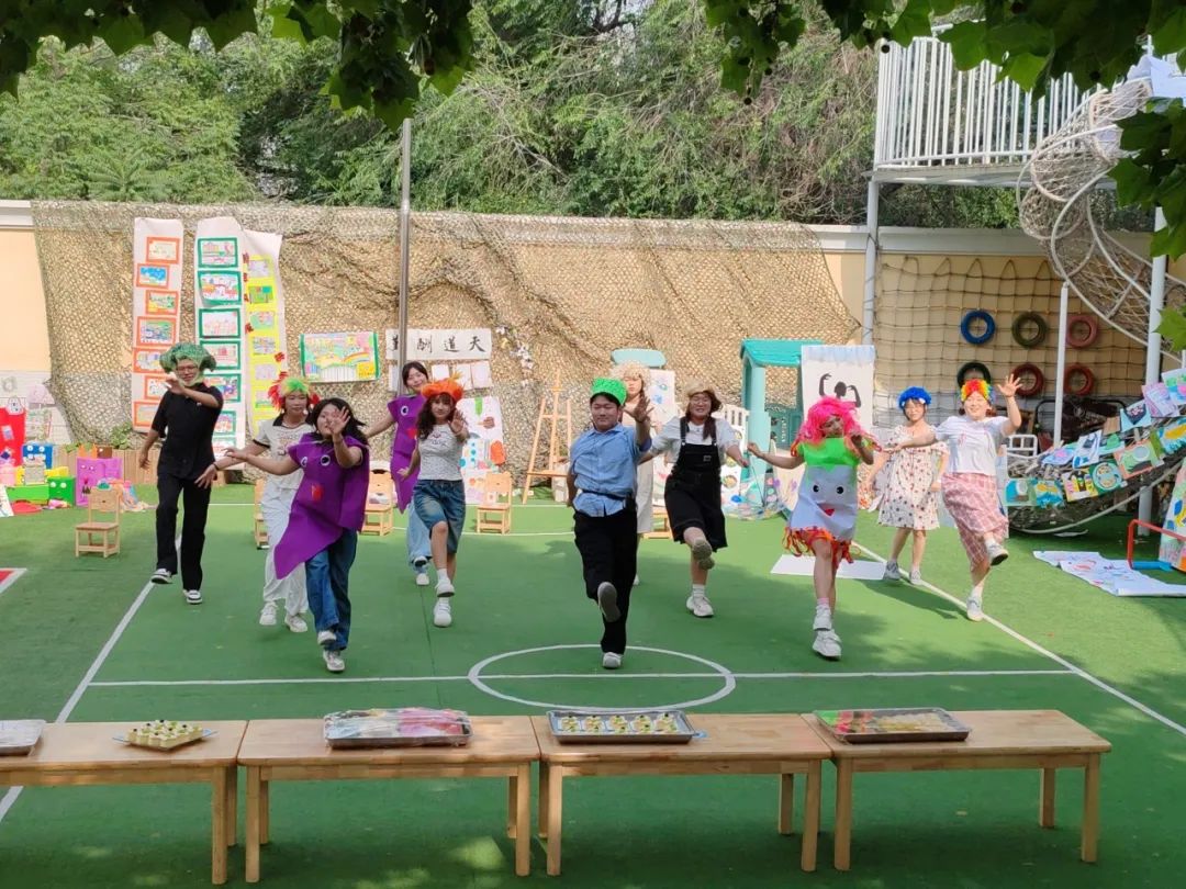 bat365官方官网教育学院||童心绽放，共筑成长——与史庄实验幼儿园携手开展实践育人活动