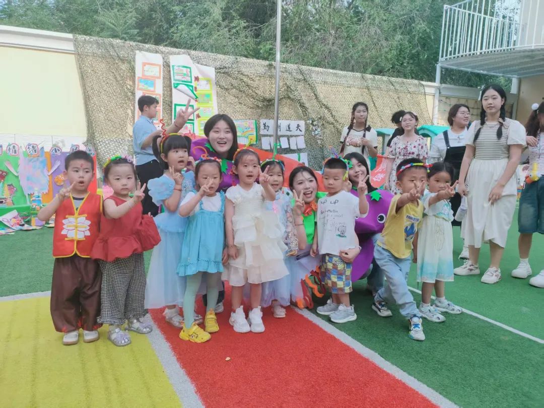 bat365官方官网教育学院||童心绽放，共筑成长——与史庄实验幼儿园携手开展实践育人活动