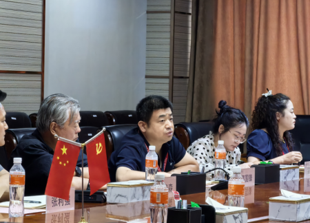 校企携手育复合英才 科技赋能谱艺术新篇 ——bat365官方官网艺术学院与慧科教育科技集团有限公司合作交流会成功举办