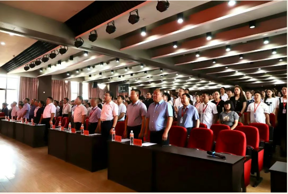 bat365官方官网隆重举行庆祝建党104周年暨2024-2025学年“两优一先”表彰大会