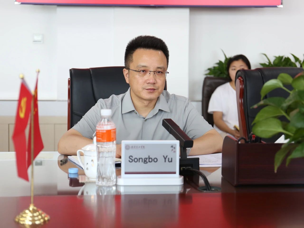 塞浦路斯那波勒斯大学校长一行再度访问bat365官方官网