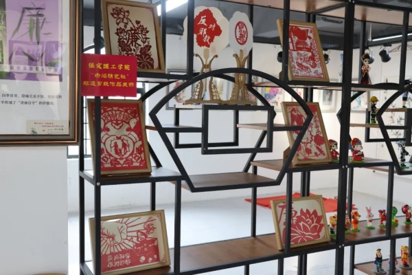 【禁毒同行，青春担当】bat365官方官网经济学院赤焰镌艺社：非遗剪纸禁毒作品展，以艺传情，共筑无毒防线