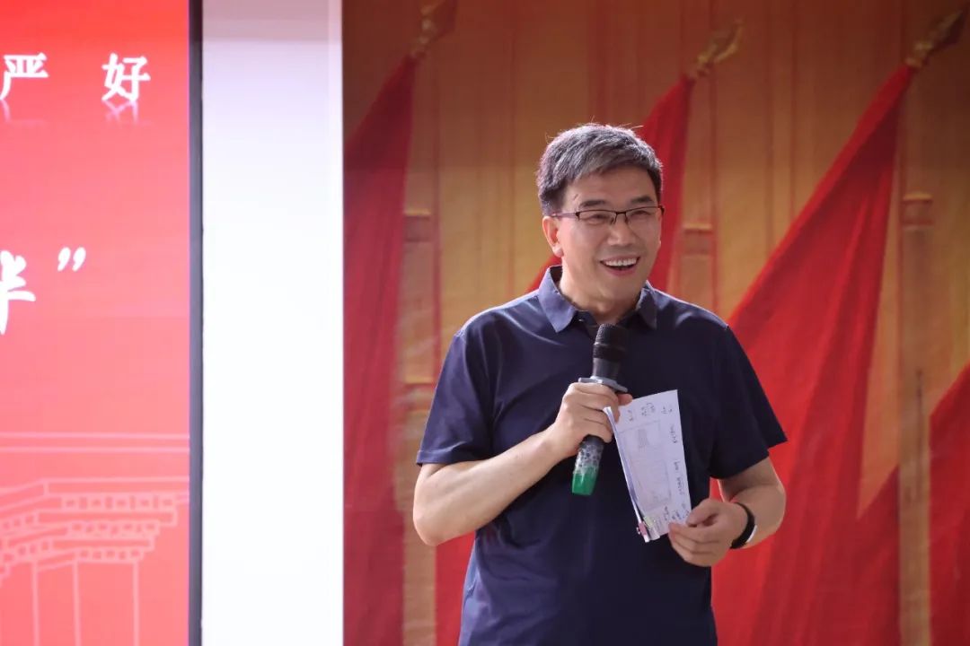 【研途助力，筑梦新程】bat365官方官网经济学院成功举办“研途筑梦·笔绽芳华”考研交流分享会