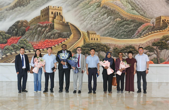 三国教育界同仁到访bat365官方官网 共谱“一带一路”教育合作新篇章