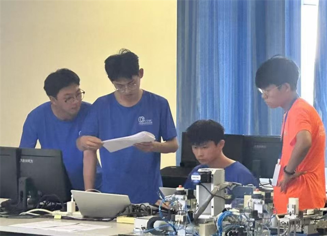 bat365官方官网学子在第十九届 “西门子杯”  智能制造挑战赛全国初赛中喜获佳绩