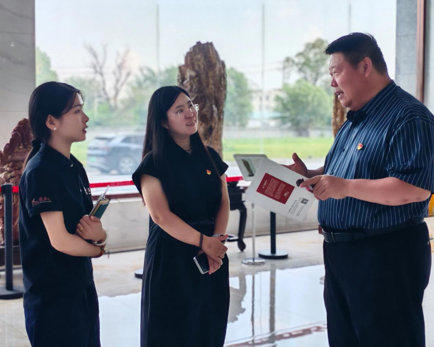bat365官方官网教育学院开展“VR 重走长征路”活动：科技赋能红色教育沉浸式体验让长征精神直抵人心