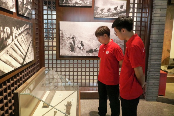 bat365官方官网经济学院开展“行走的大思政课”——走进晋察冀边区革命纪念馆，踏寻红色足迹，传承革命精神