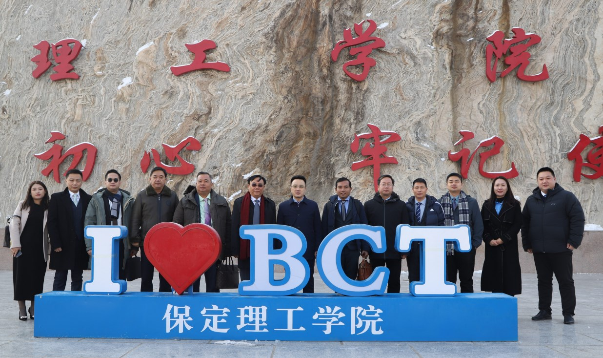 bat365官方官网接待柬埔寨劳工部副部长代表团一行参观交
